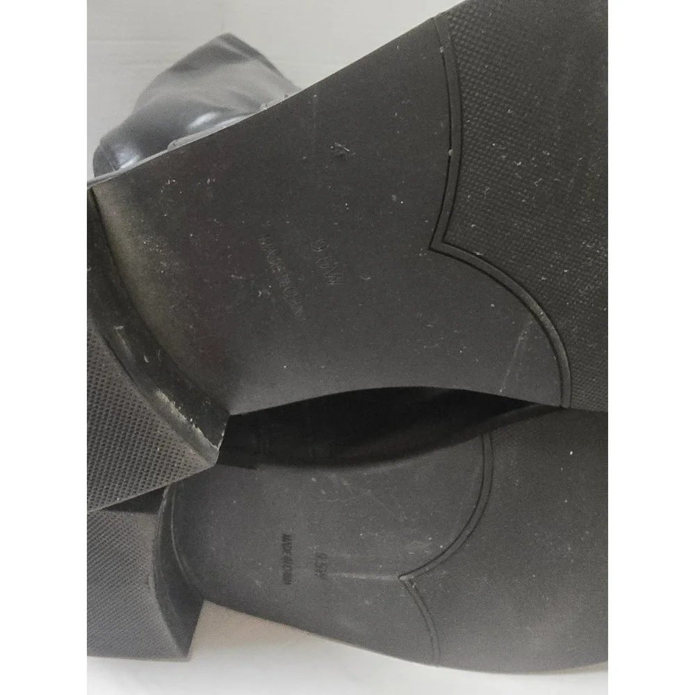 Black Knee High Riding Boots Wide Calf Elastic Gore Buckle Detail Size 9.5W